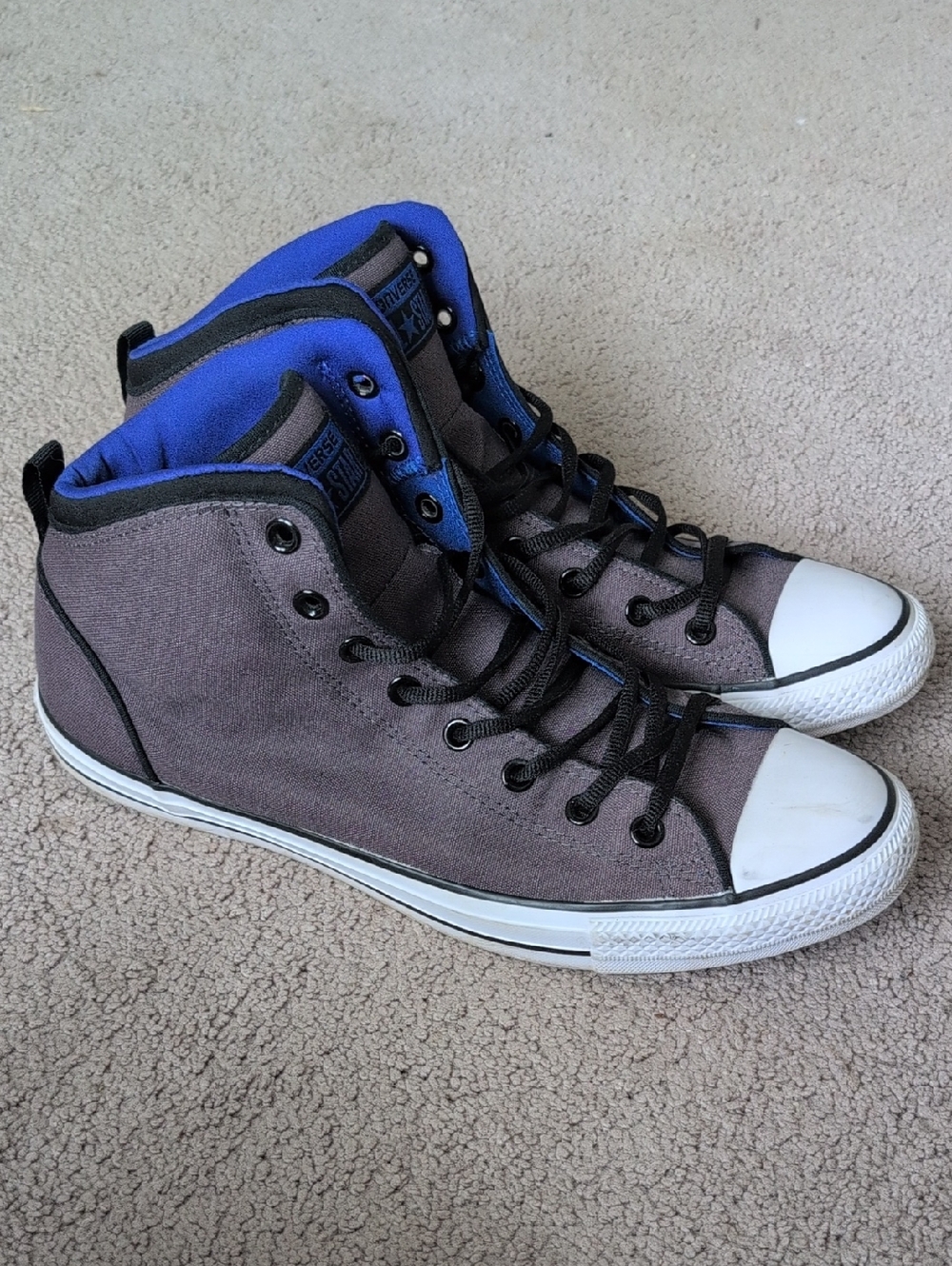 Converse High-Top Sneakers in Gray with Blue Lining